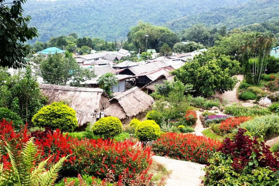 Chiang Mai: Doi Suthep and Hmong Village Half-Day Tour - The 306 steps or the tram ride