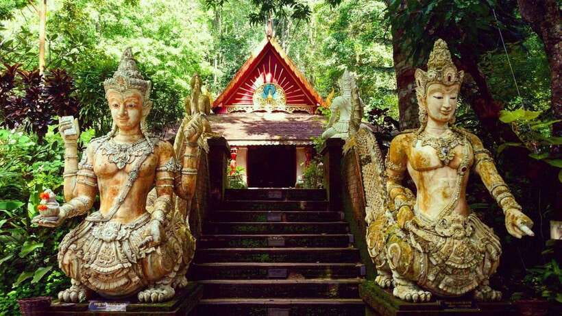 Chiang Mai: Doi Suthep and Wat Pha Lat Temple Evening Tour - Why Wat Pha Lat makes the evening work