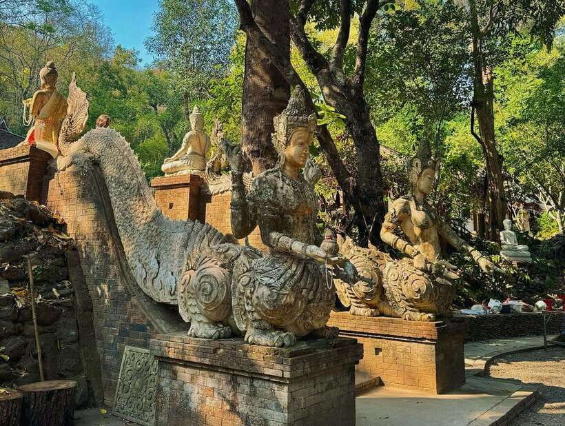 Chiang Mai: Doi Suthep and Wat Pha Lat Temple Evening Tour - The ride up Doi Suthep