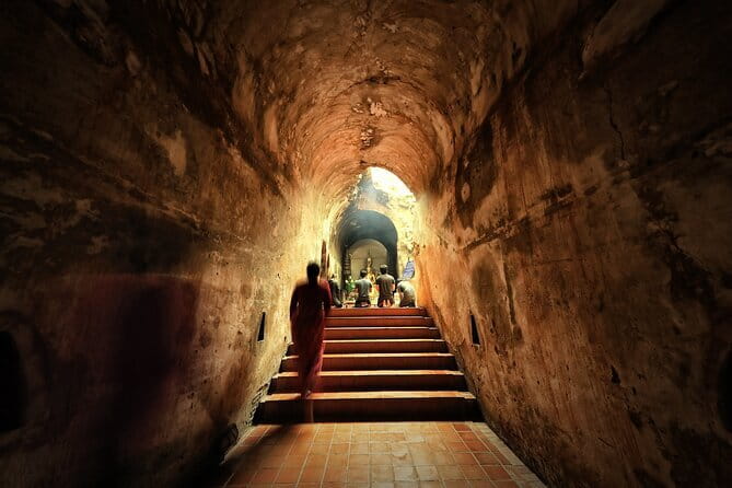 Chiang Mai - Doi Suthep Temple and Street Food Tour - The guides make the biggest difference
