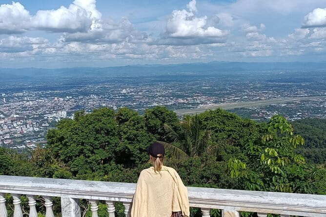 Chiang Mai Doi Suthep Temple and Wat Pha Lat Hike - Why this Chiang Mai temple pairing works