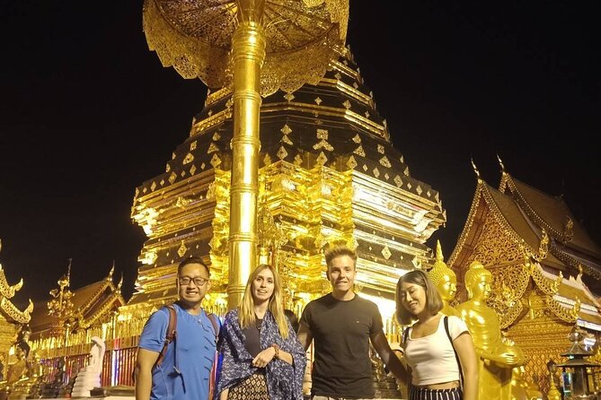 Chiang Mai - Doi Suthep Temple & Wat Pha Lat Hike - The red songthaew ride up Doi Suthep