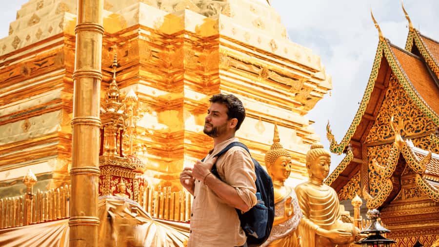 Chiang Mai: Doi Suthep, Wat Pha Lat and Michelin Food Tour - Warorot Market and the food choices