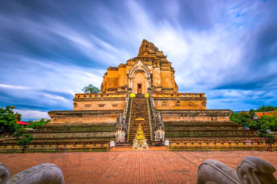 Chiang Mai: Doi Suthep, Wat Pha Lat & Wat Umong Spanish Tour - Is $112 a fair price?