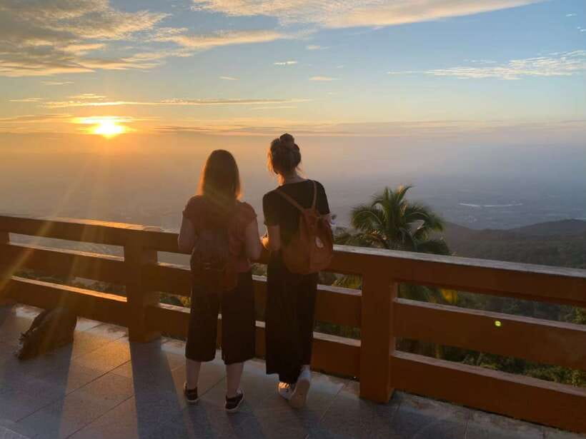 Chiang Mai: Doi Suthep, Wat Umong, and Pha Lat Sunrise Tour - Why the early start changes Doi Suthep