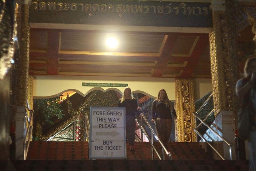Chiang Mai: Doi Suthep & Wat Umong Twilight Tour with Pickup - Should you book it?
