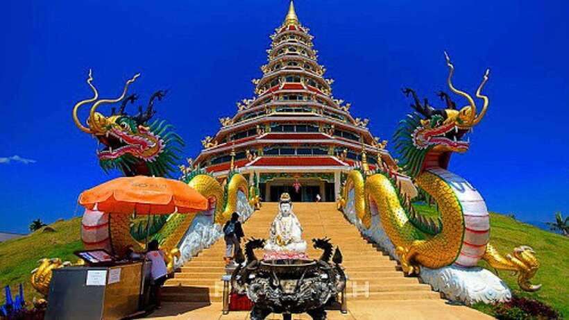 Chiang Mai: Lalita Cafe & White, Blue, Big Buddha Temples - The road from Chiang Mai to Mae Khachan