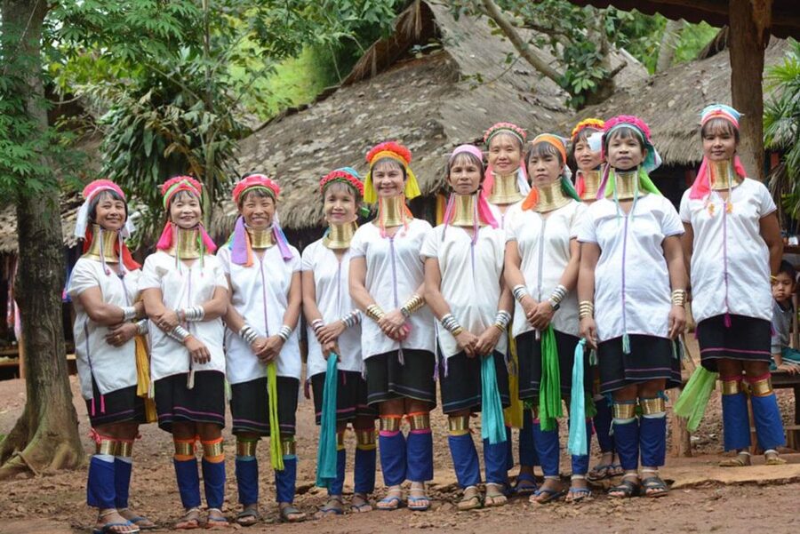 Chiang Mai: Long Neck Village & Chiang Rai’s Iconic Temples - What to wear and bring