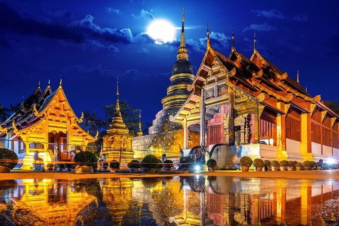 Chiang Mai Temples and Market Tuk Tuk Night Tour - Why Chiang Mai works so well after sunset