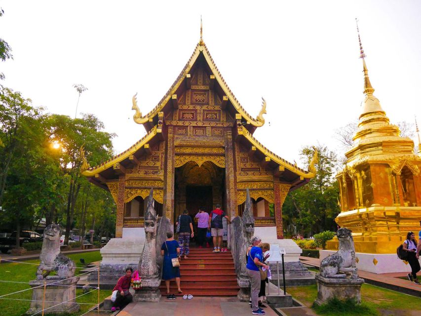 Chiang Mai: Temples and Street Food Night Tour by Tuk Tuk - Value, extra costs, and timing