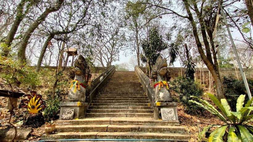 Chiang Mai:Wat Phra That Doi Suthep & Wat Umong Evening Tour - Wat Umong, Chiang Mai’s forest and Tunnel Temple