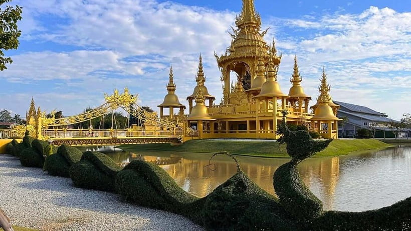 Chiang Mai: White and Blue Temples and Lalita Cafe - A full day from Chiang Mai to Chiang Rai