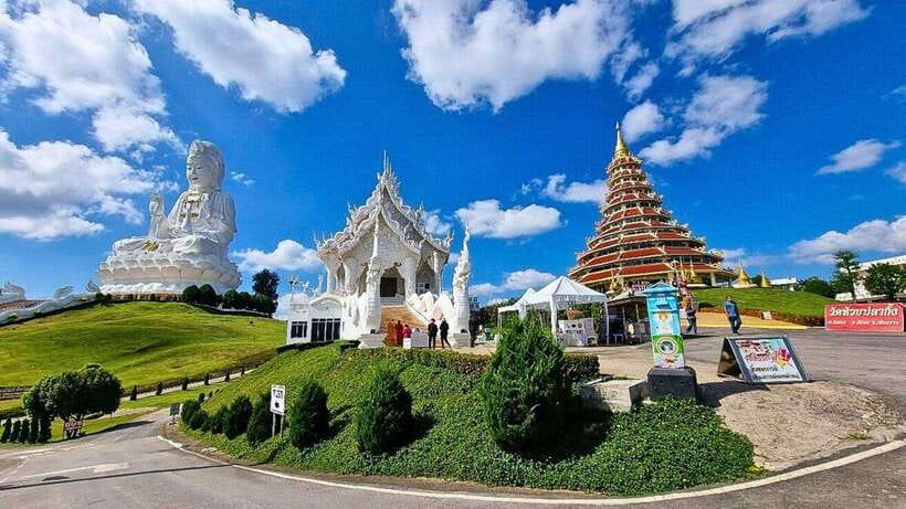 Chiang Mai: White, Blue & Big Buddha Temples in Chiang Rai - What the morning drive is like