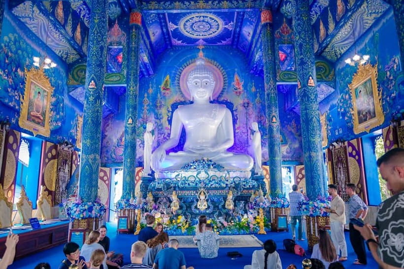 Chiang Mai: White, Red/Black & Blue Temples Tour with Lunch - Wat Rong Khun, the White Temple
