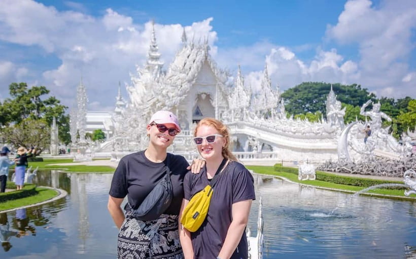 Chiang Mai: White, Red/Black & Blue Temples Tour with Lunch - Baan Dam Museum, the Black House