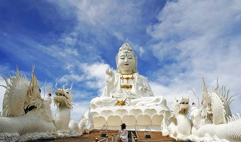 Chiang Rai: Excursion White, Blue,Red Temples & Lalitta Café - Why this Chiang Rai day trip is worth the long ride