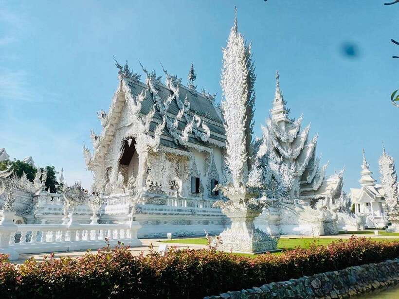 Chiang Rai: Excursion White, Blue,Red Temples & Lalitta Café - The return ride and drop-off choices
