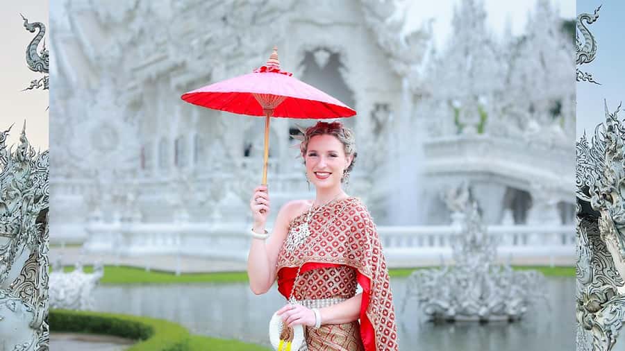 Chiang Rai:Photos of traditional Thai costumes,White Temple - A guided shoot for people who dislike posing