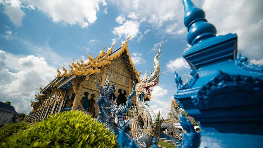 Chiang Rai: Private 1 Day Temple Tour - Why a private car helps in Chiang Rai
