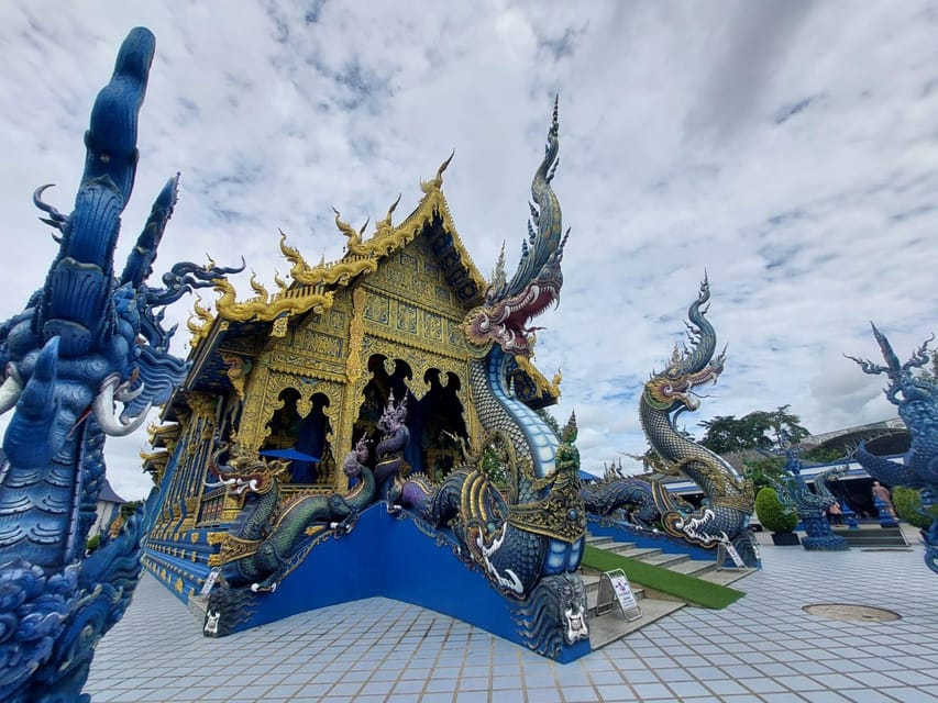 Chiang Rai: Temple Treasures & Popular Sightseeings (Buffet) - Lunch in Mae Chan keeps the day practical