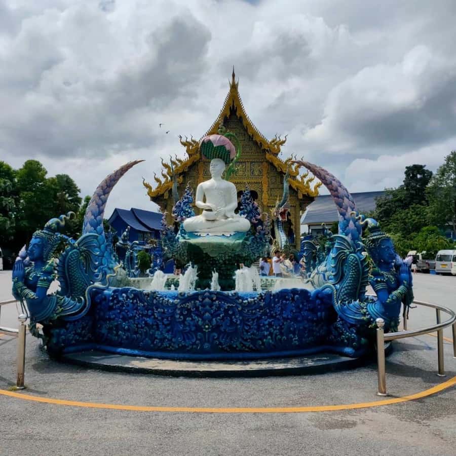 Chiang Rai: Temples Trip with Sang Kaew and Lalitta Cafe - Lalitta Cafe, a fairy-tale pause
