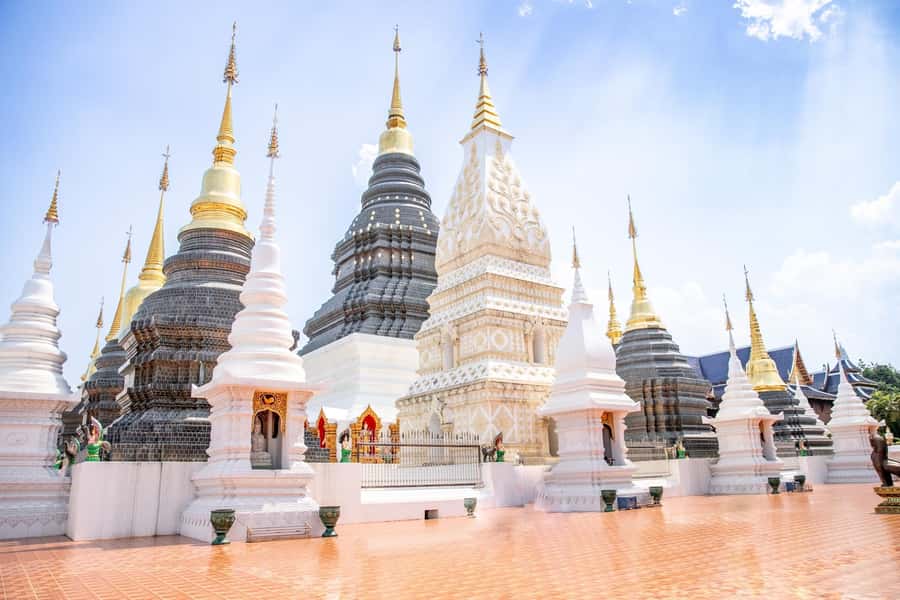Chiangmai : Sticky waterfall & Land of angels & Wat ban den. - Transport, group size, and the six-hour rhythm