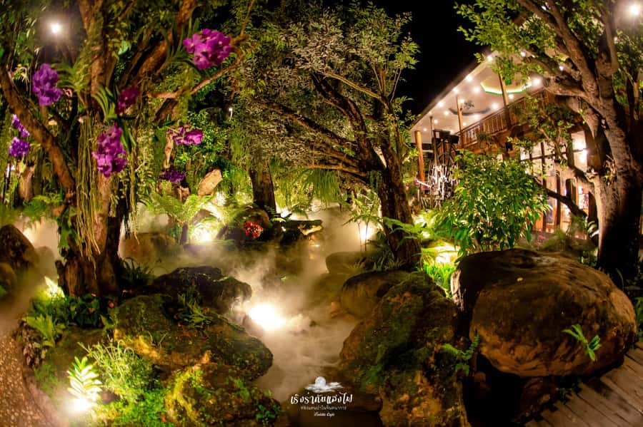 Chiangmai to Chiangrai: 3 Temples, Hot Springs& Lalitta Cafe - Longneck Karen Village and the question of responsible tourism