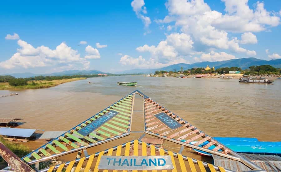 ChiangRai:Full Package!Temples,Long Neck,The Golden Triangle - What the $85 price really covers