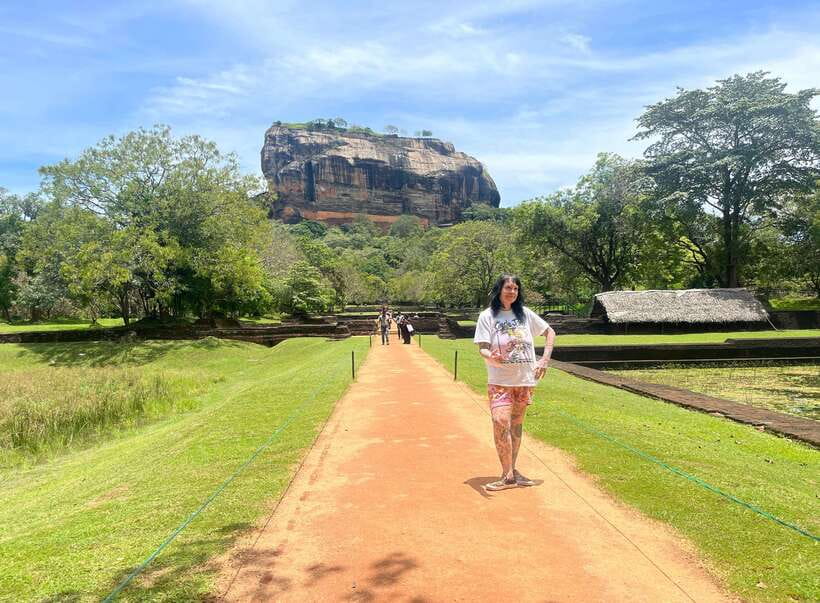 Colombo/Negombo: Sigiriya, Dambulla, and Minneriya Safari - One long day from the coast to central Sri Lanka