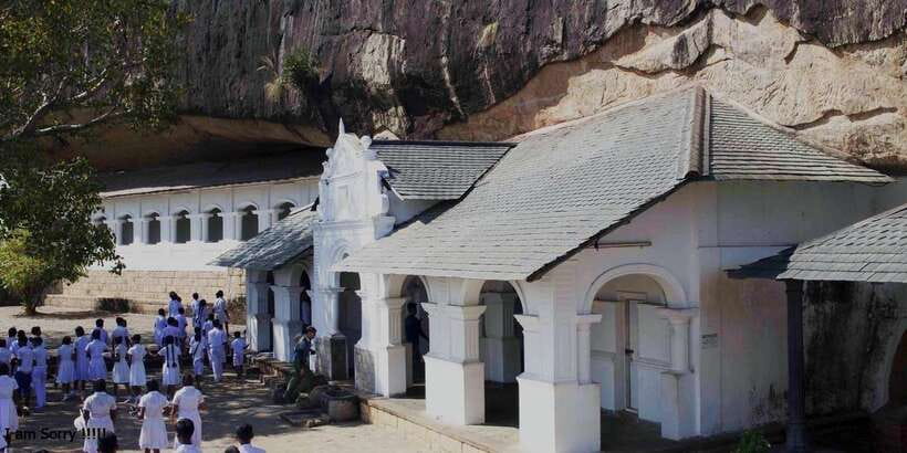 Dambulla: Caves Temple & Traditional Village Tour with Lunch - The bullock cart question