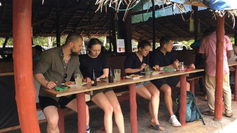 Dambulla/Sigiriya: Polonnaruwa & Minneriya Park Jeep Safari - How the Day Could Feel
