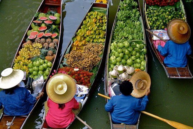Damnern Saduak Floating Market, Grand Palace and Wat Phra Keo Tour from Bangkok - How the private format affects the day