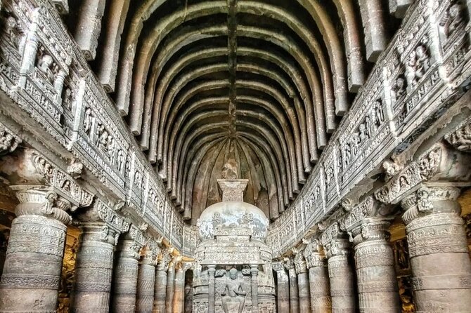 Day tour of Ajanta caves - Entering the Ajanta Caves
