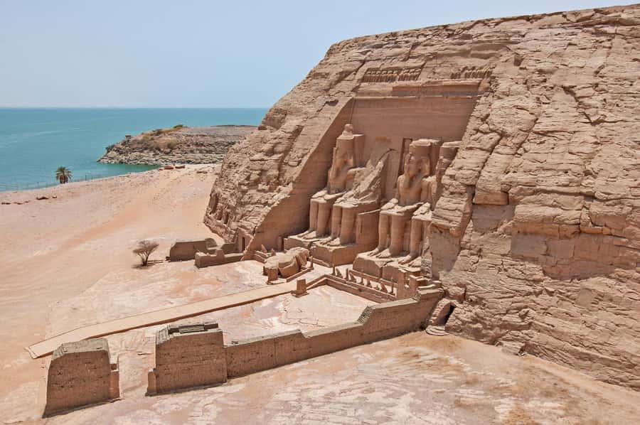 Day Tour To Abu Simbel Temple Complex From Aswan - The long road from Aswan to Abu Simbel
