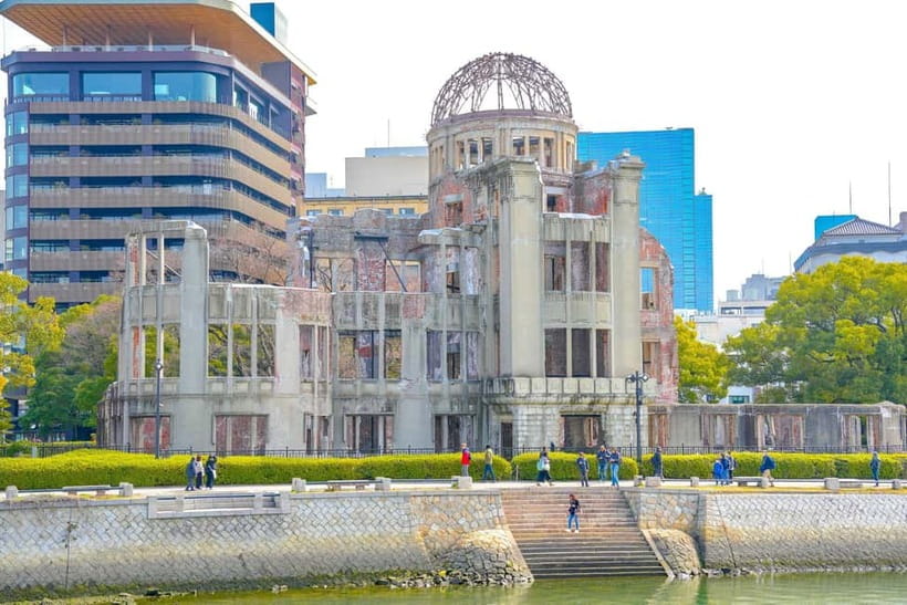 Day Trip to Hiroshima & Miyajima with Itsukushima Shrine - Returning by ferry and coach