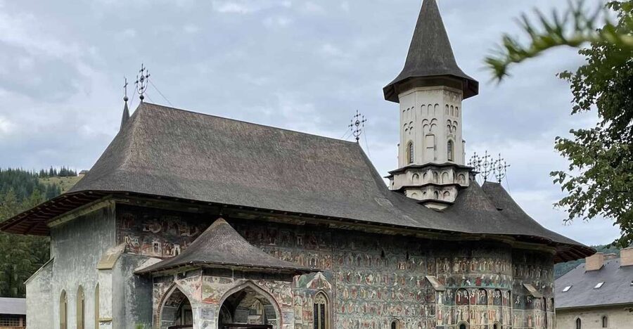 Day trip to the UNESCO Painted Monasteries from Iasi - Should you book the Bucovina monastery day trip?