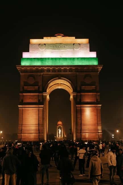 Delhi: Akshardham Temple, India Gate & Safdarjung Night Tour - Why this four-hour Delhi route works
