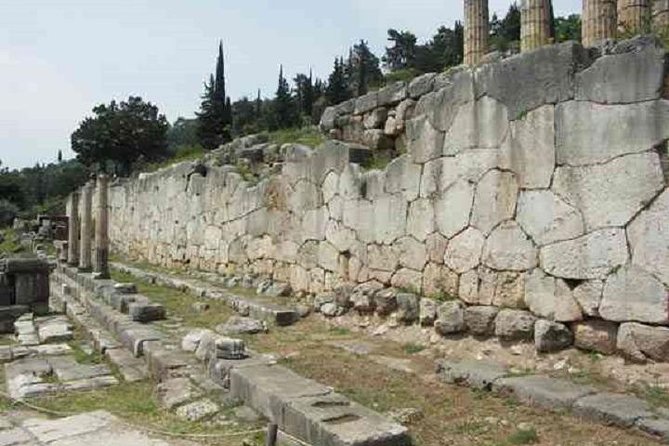 Delphi and Hosios Loukas Monastery Full Day Private Tour - Key points to know before booking
