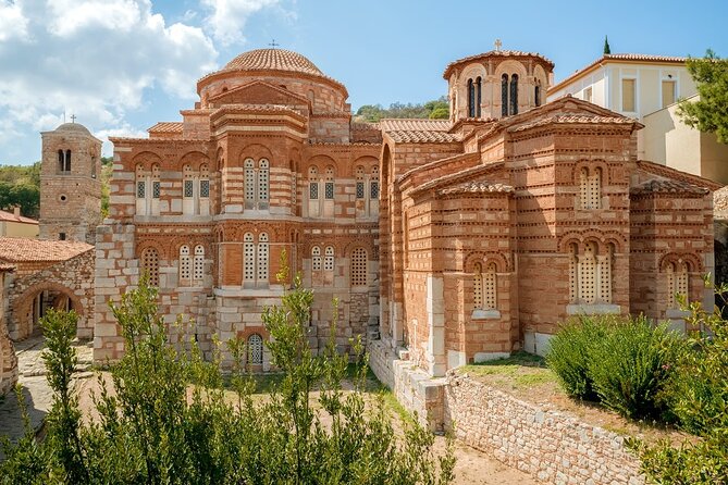 Delphi, Hosios Loukas Monastery full day private tour from Athens - Lunch with a view and a taste of local Greece