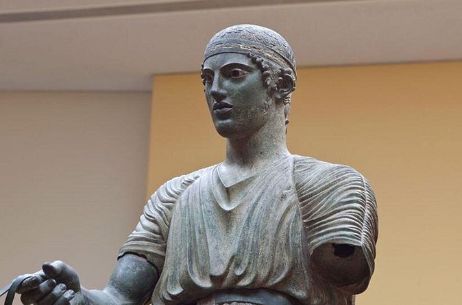 Delphi private tour: Navel of Earth, Apollo Temple, Oracle - Apollo’s Temple and the story of the Oracle