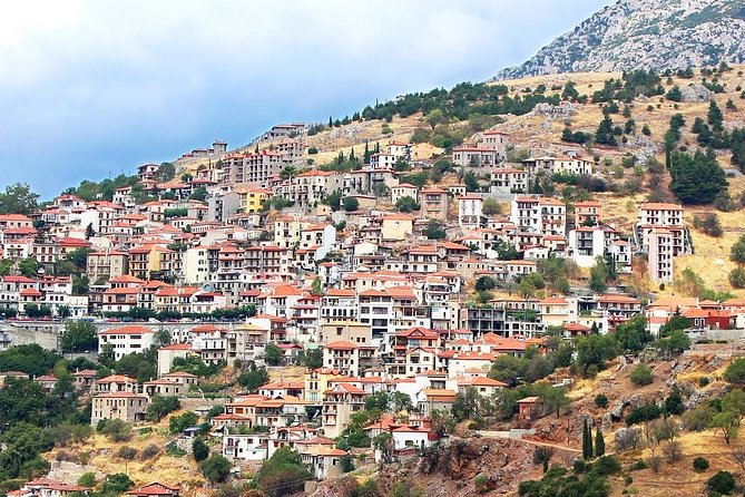 Delphi private tour: Navel of Earth, Apollo Temple, Oracle - Delphi Archaeological Museum in one focused hour