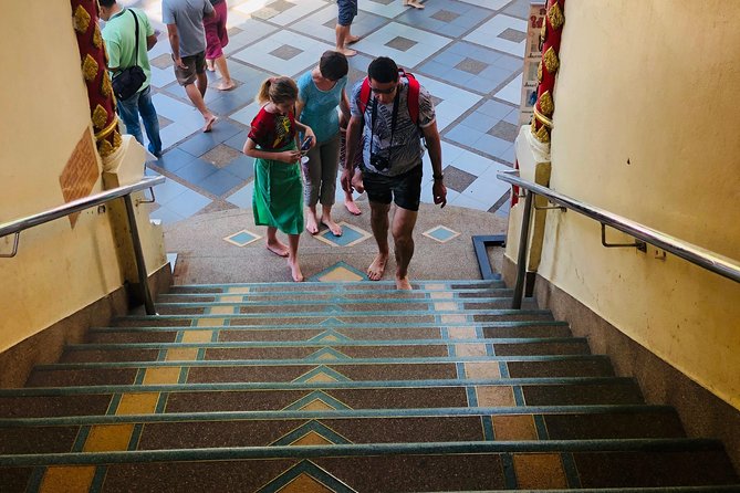 Doi Suthep Temple. It's a must see in Chiang Mai !!! - Reaching Wat Phra That Doi Suthep
