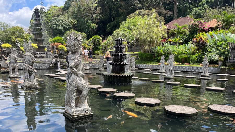 East Bali: Lempuyang temple, Tirta Gangga, Taman Ujung - The driver can shape the whole day