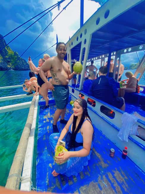 El Nido: Tour C with Matinloc Shrine and white sand beaches - Matinloc Shrine and the final snorkeling stop
