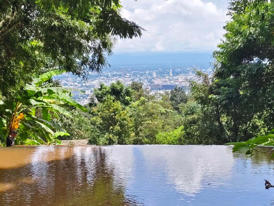 Ex-monk city & temples walking tour: (3.5 hours / 1.7 km.) - Key points to know before you book