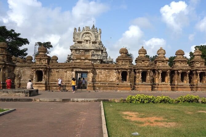 Explore Mahabalipuram & Kanchipuram: A Day Trip from Chennai! - Ekambareswarar Temple and the first look at Kanchipuram