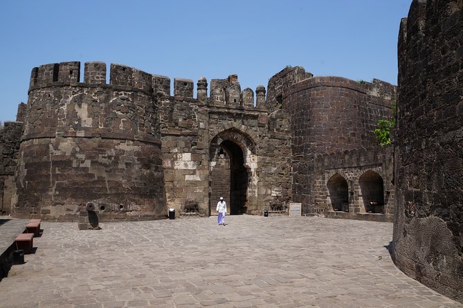 Explore UNESCO Ellora-Ajanta caves-two days guided tour with other attraction - Bibi ka Maqbara, Aurangabad’s Mini Taj Mahal