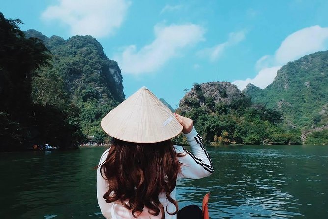 Exploring Bai Dinh Pagoda -Trang An -Mua Cave with Buffet Lunch 1 Day From Hanoi - Trang An by boat, the day’s highlight