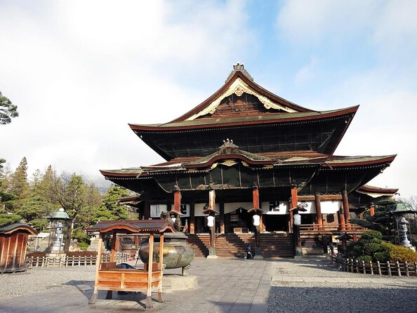 Food & Cultural Walking Tour around Zenkoji temple in Nagano - Key points at a glance