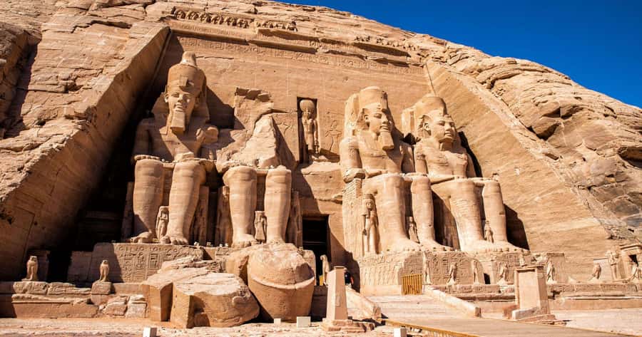 From Aswan: Abu Simbel Ramses and Nefertari Temples Day Trip - The long road from Aswan to Abu Simbel